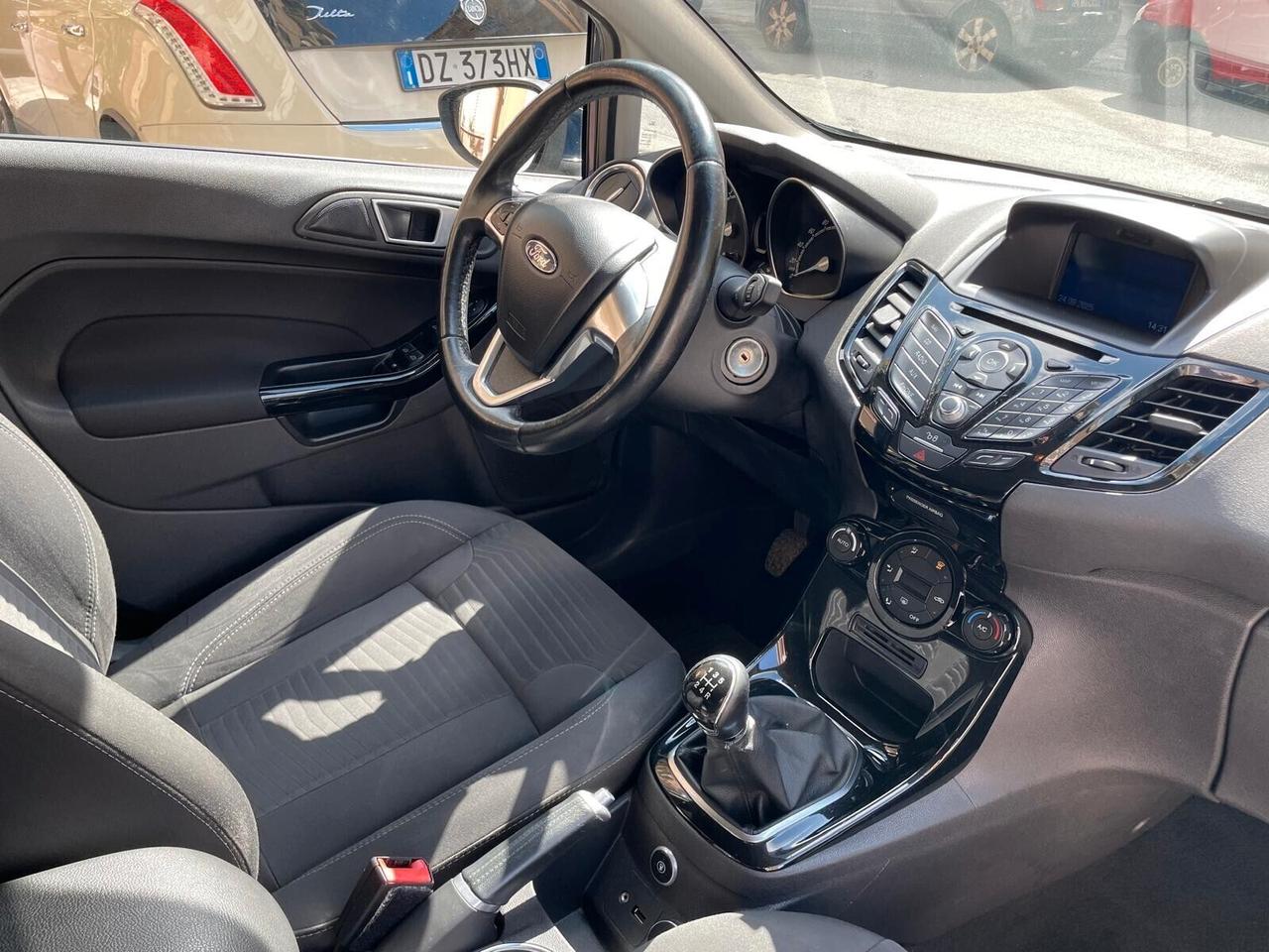 Ford Fiesta 1.4 5p. Bz.- GPL Titanium