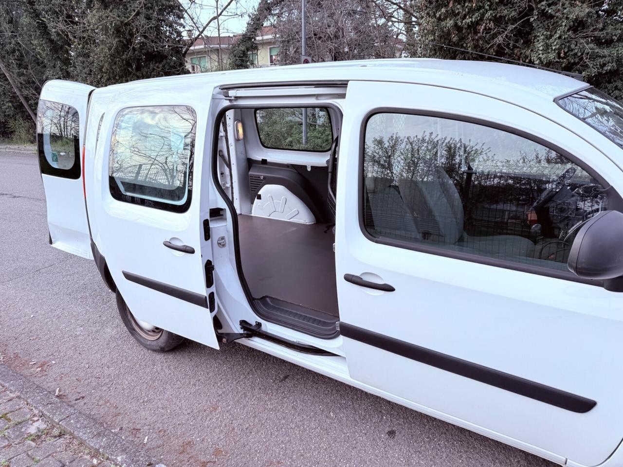 KANGOO Maxi - 2020 !!!! 70.000 km!!!! PREZZO SUPER