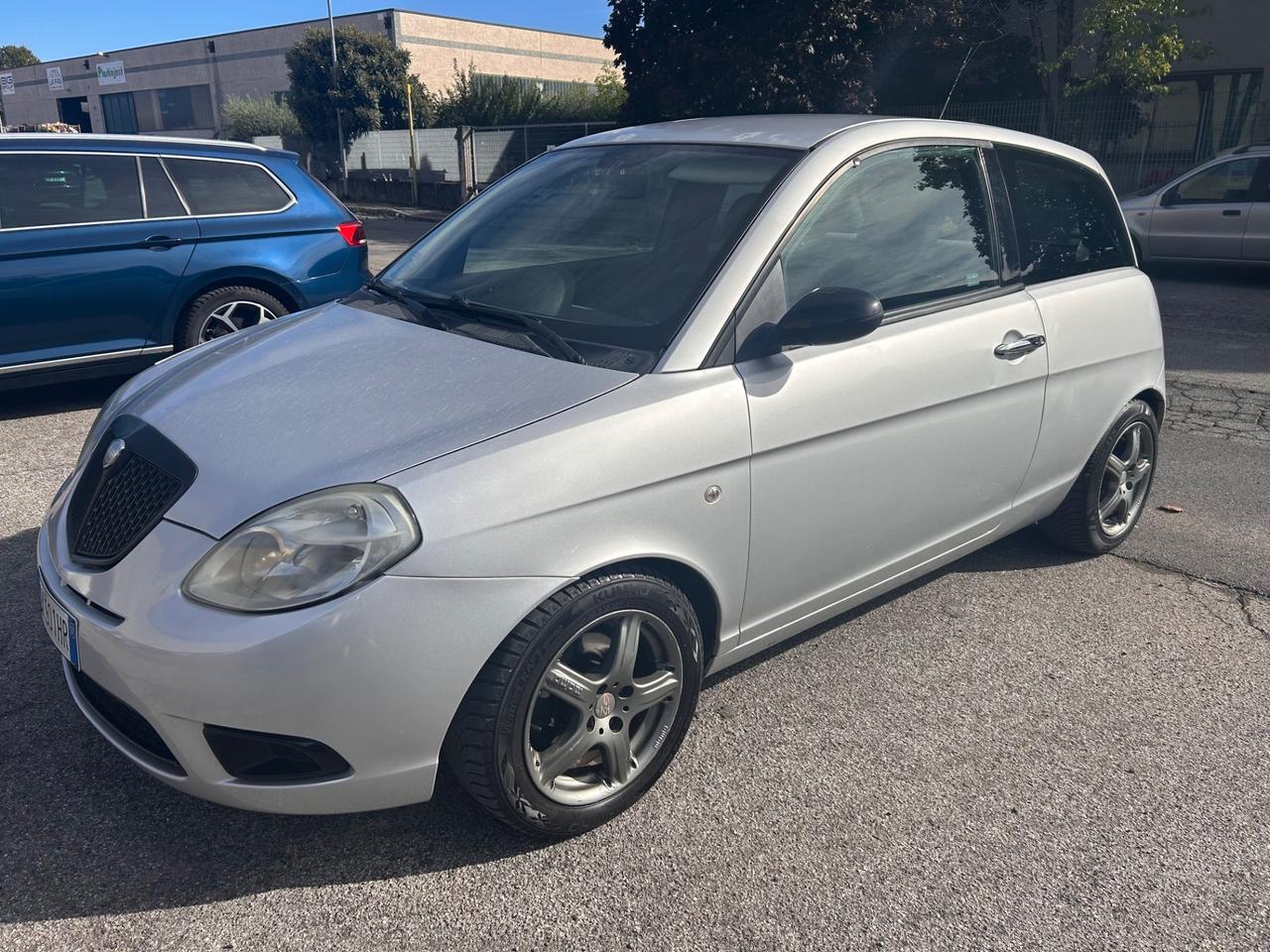 Lancia Ypsilon 1200 benzina