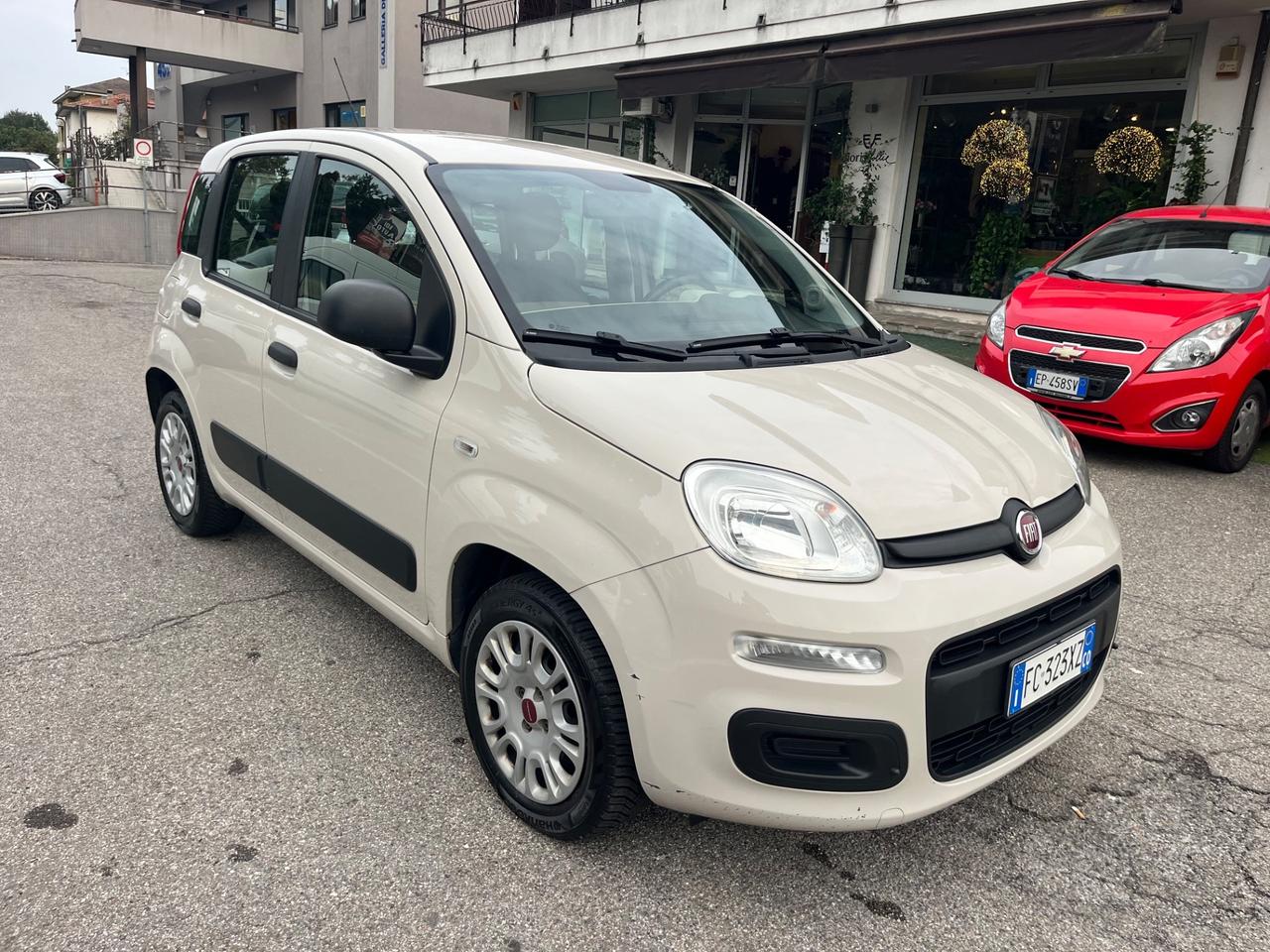 Fiat Panda/84CV/neopatentato/Euro6/unico proprietario/5Porte e 5Posti