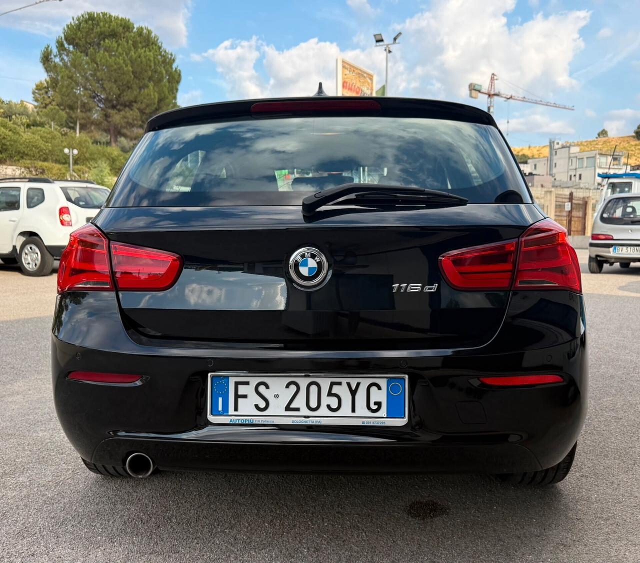 Bmw 116 116d 5p. Urban