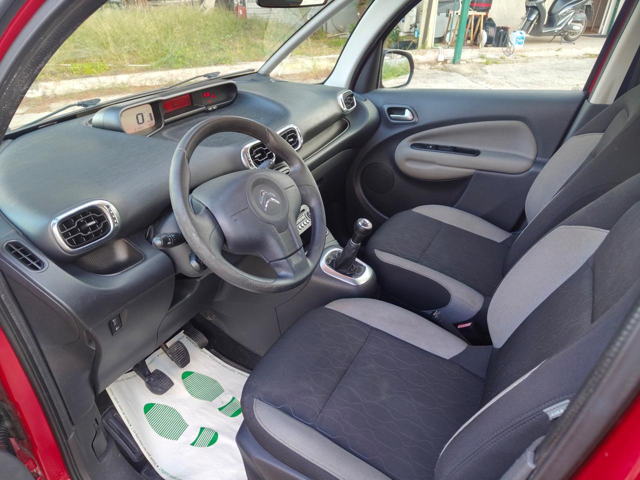 Citroen C3 Picasso 1.6 HDi 90 Exclusive 12M GARANZIA