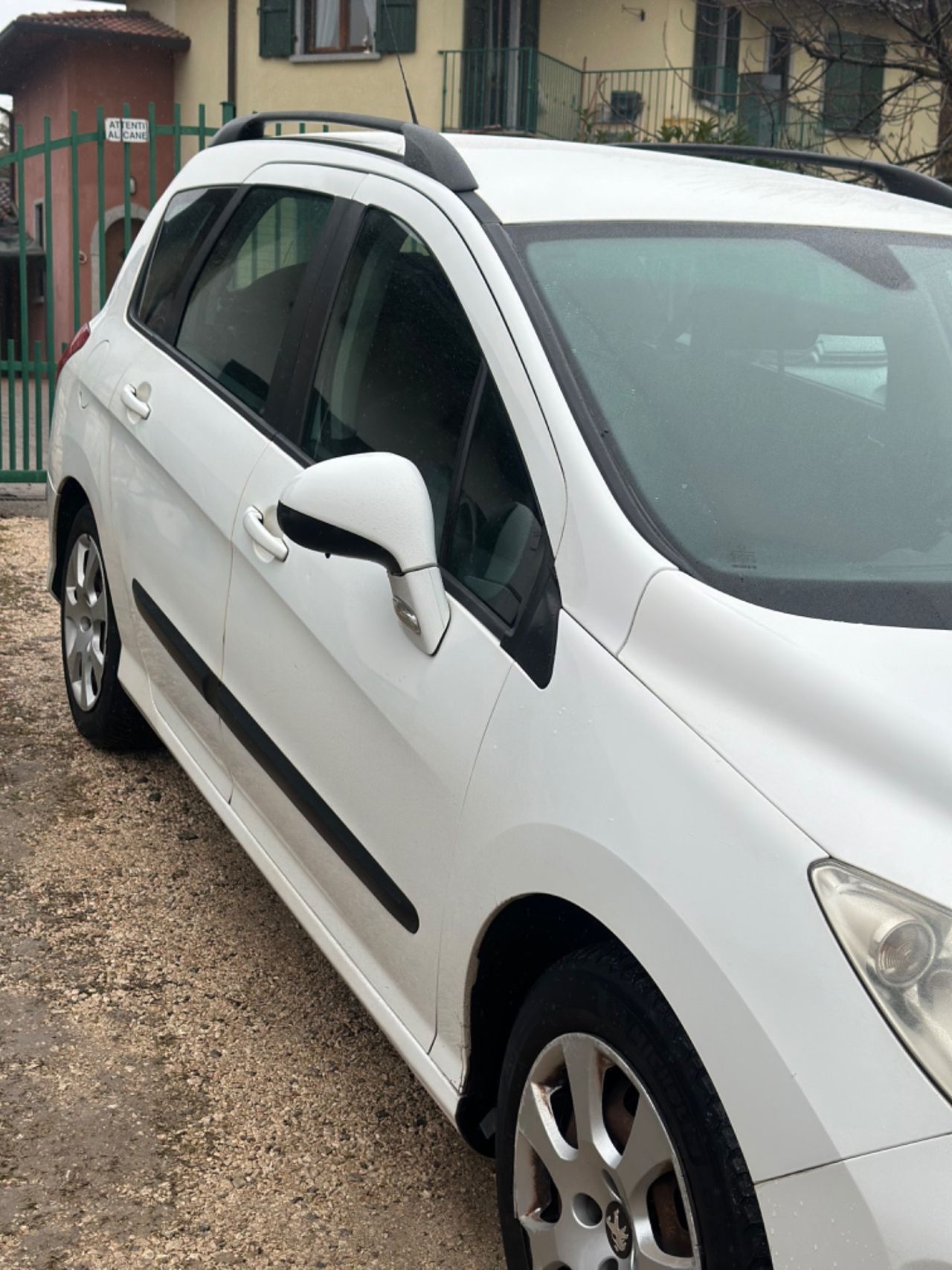 Peugeot 308 2011 photo 4