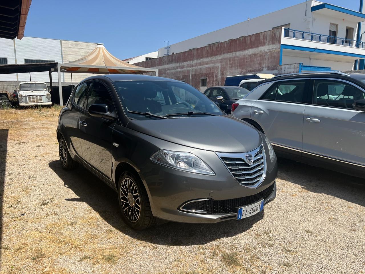 Lancia Ypsilon 1.3 MJT 16V 80 CV 5 porte S&S Platinum