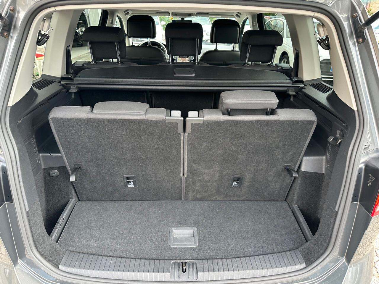 Volkswagen Touran 1.6 TDI Business BlueMotion Technology