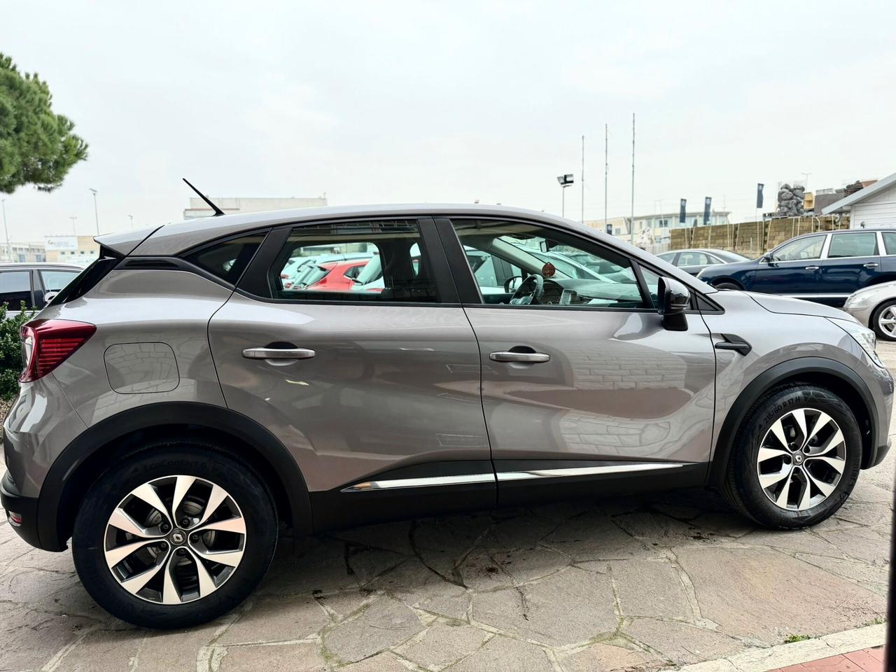 Renault Captur TCe 100 CV GPL Zen