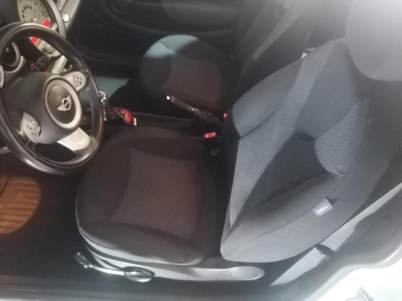 Mini 1.4 16V One Chili