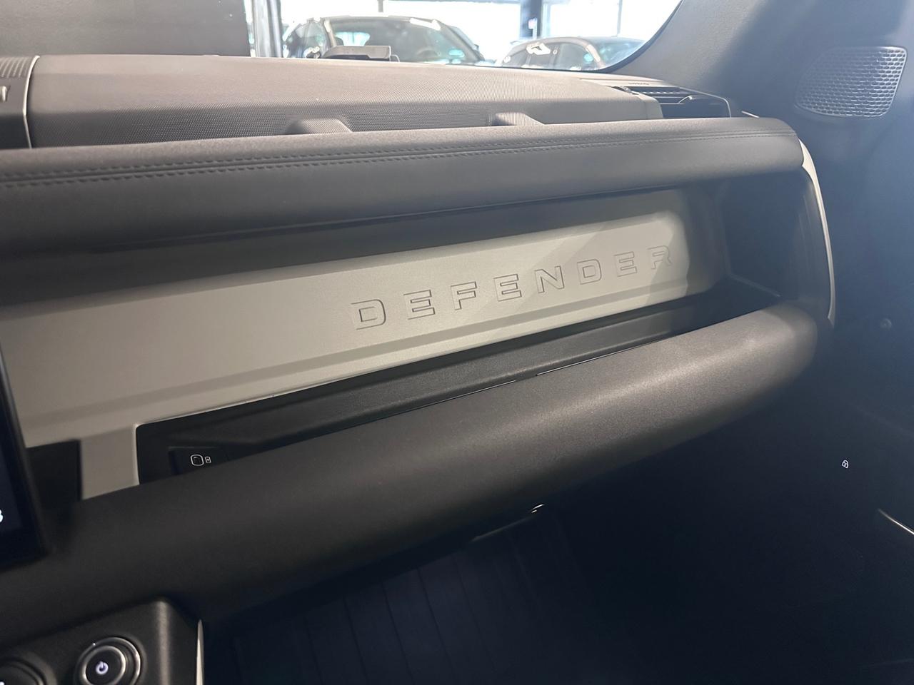 Land Rover Defender 110 3.0d i6 mhev SE awd 250cv auto