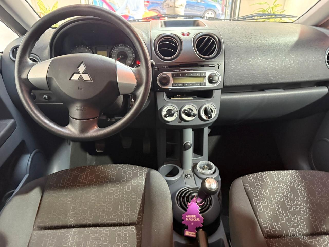 Mitsubishi Colt 1.1 12V 5p.GPL Special Action Model