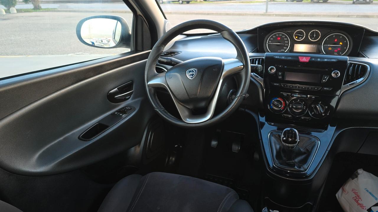 Lancia Ypsilon 1.3 MJT 16V 95 CV 5 porte S&S Platinum
