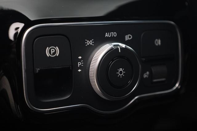 MERCEDES-BENZ CLA 200 Aut Shooting Prezzo Netto Brake Premium