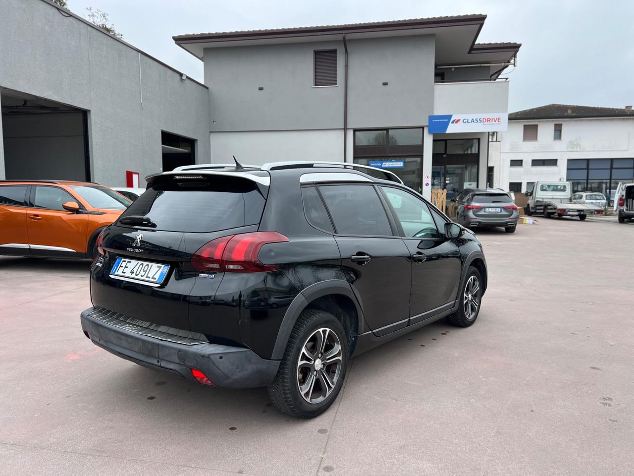 Peugeot 2008 BlueHDi 100 Allure