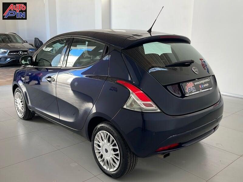 Lancia Ypsilon 1.2 69cv Gold