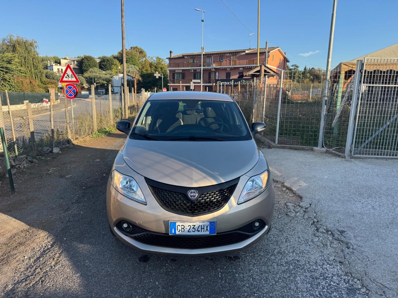 Lancia Ypsilon 1.2 69 CV 5 porte GPL Ecochic Gold NEOPATENTATI