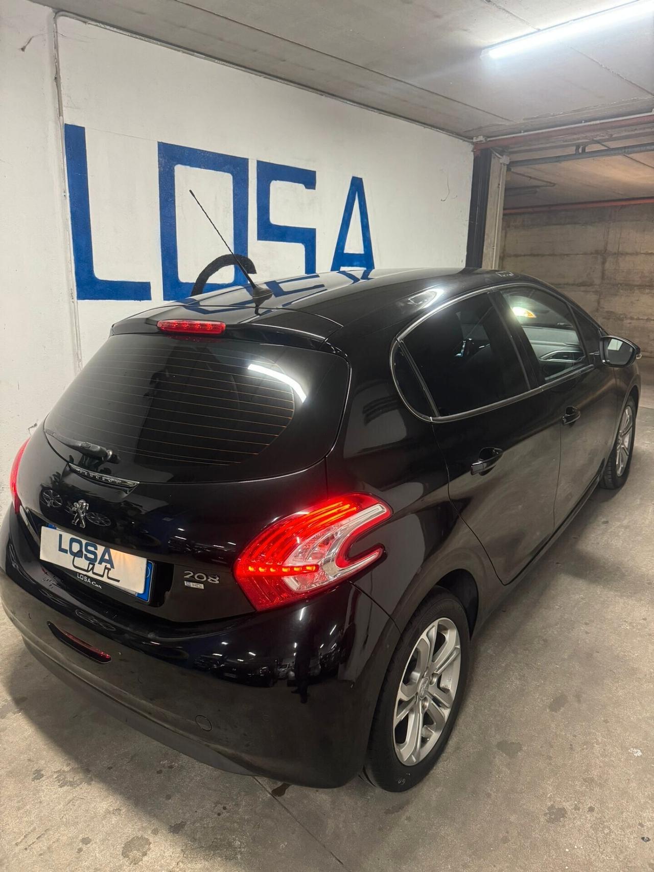 Peugeot 208 1.6 e-HDi 92 CV Stop&Start - 2013