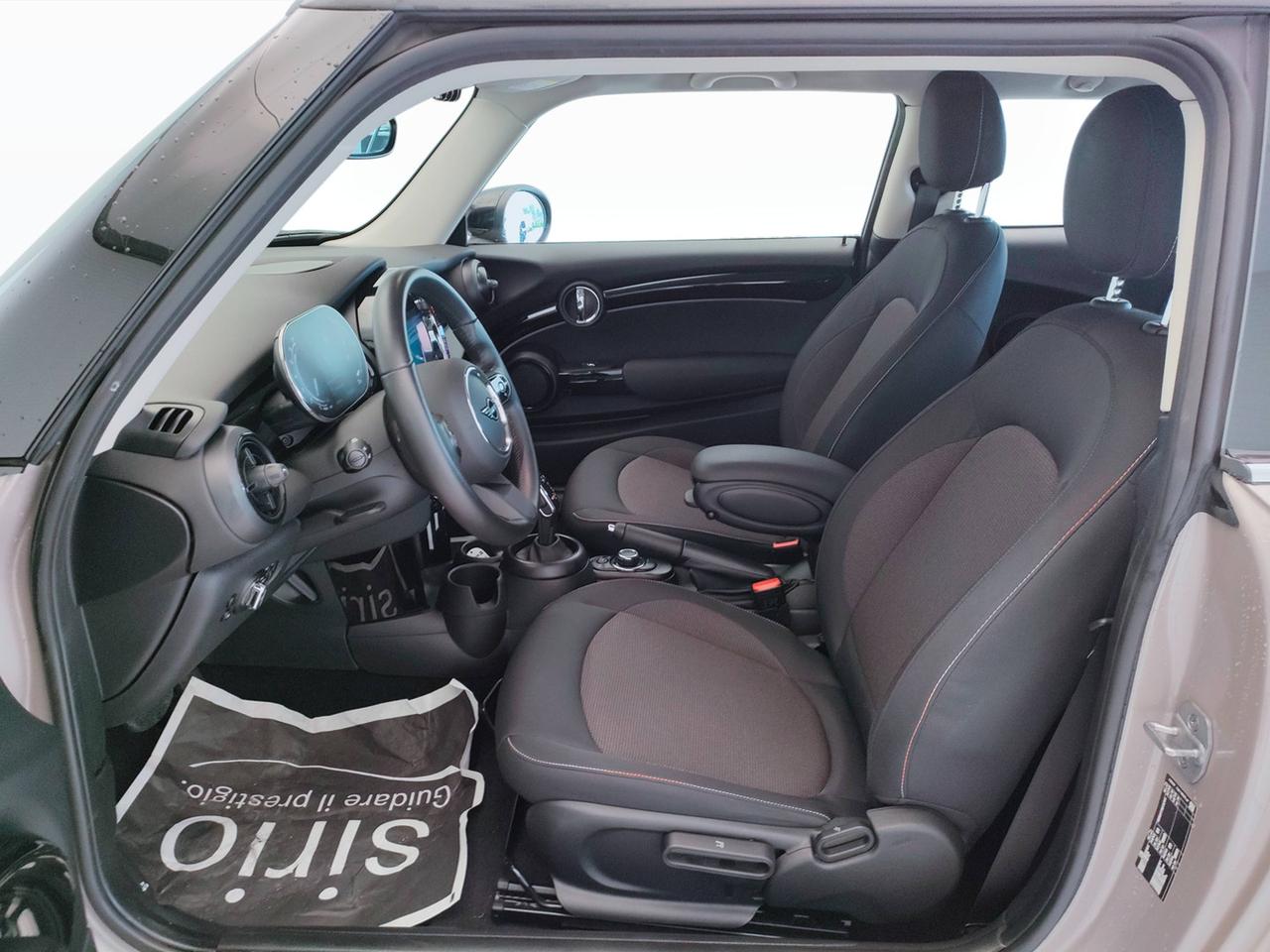 MINI Mini IV F56 2021 3p - Mini 3p 1.5 Cooper Classic auto