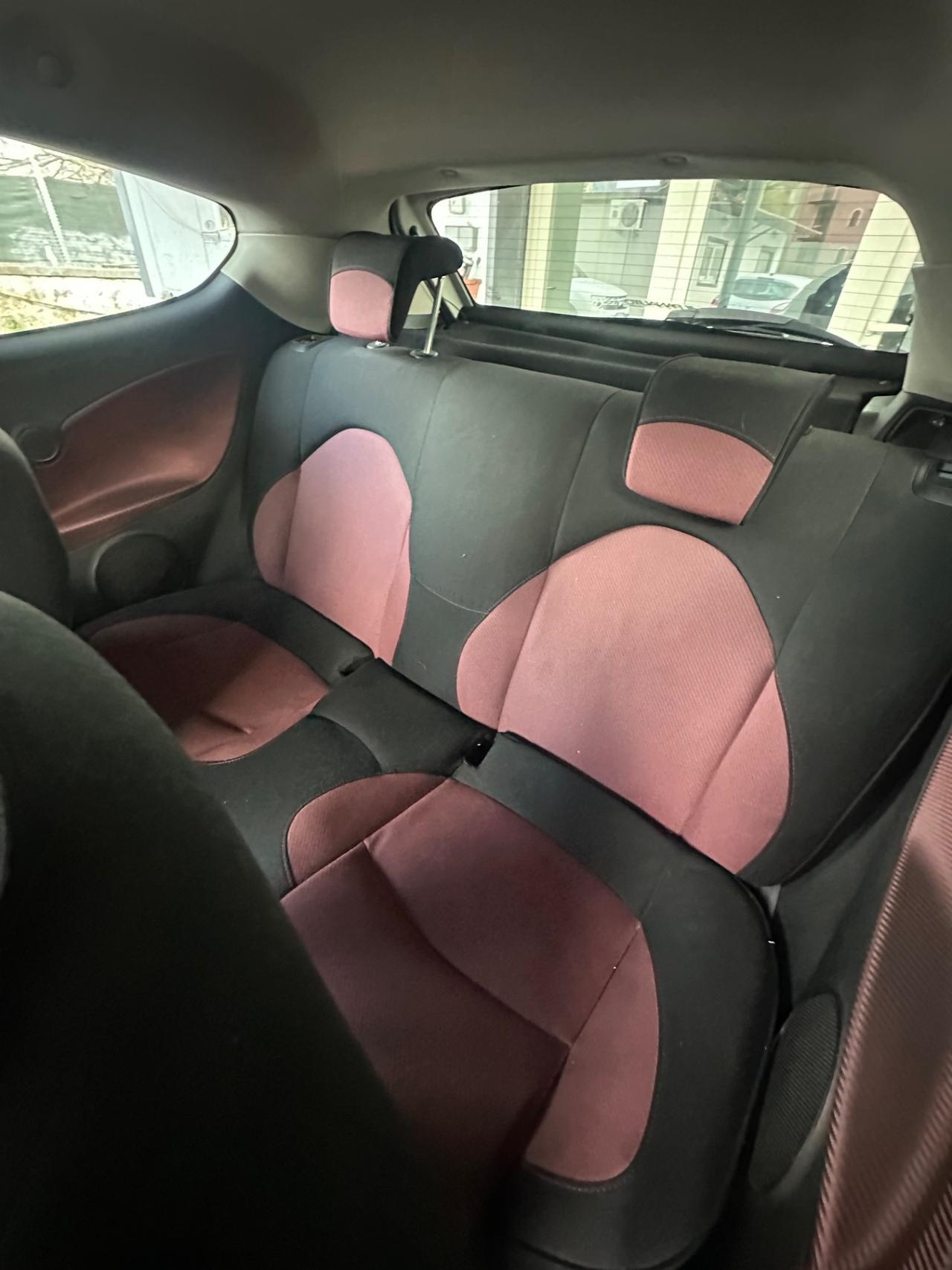 Alfa Romeo MiTo 1.6 JTDm 16V Distinctive Sport Pack