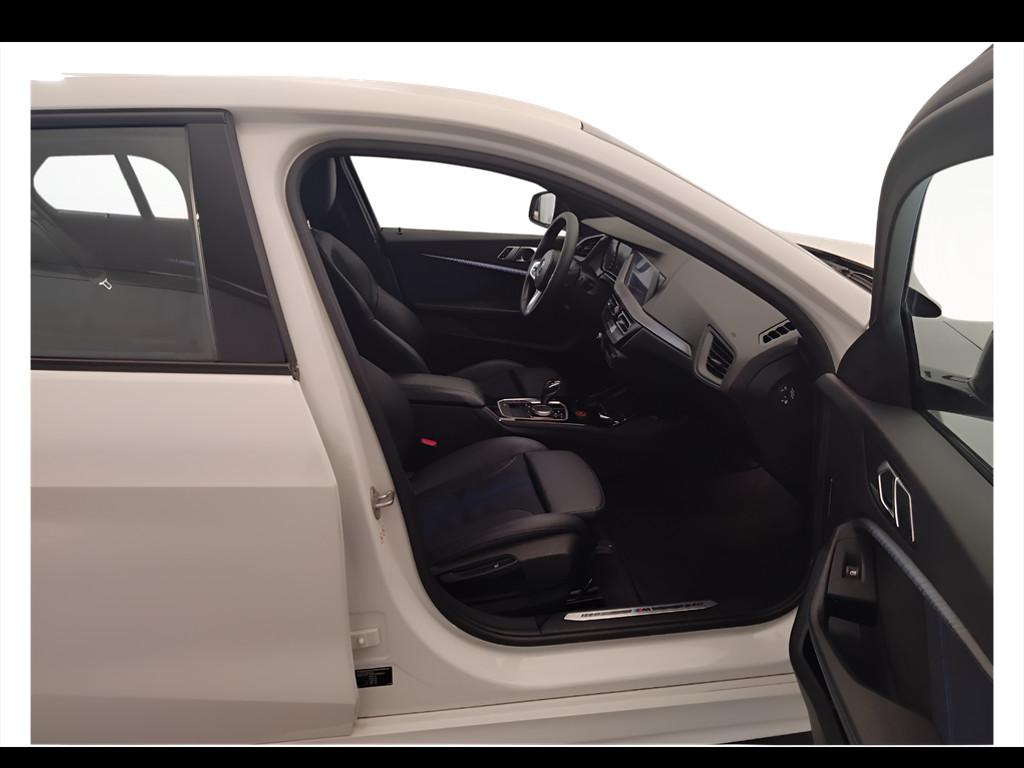 BMW Serie 1 F40 - 116d Msport auto