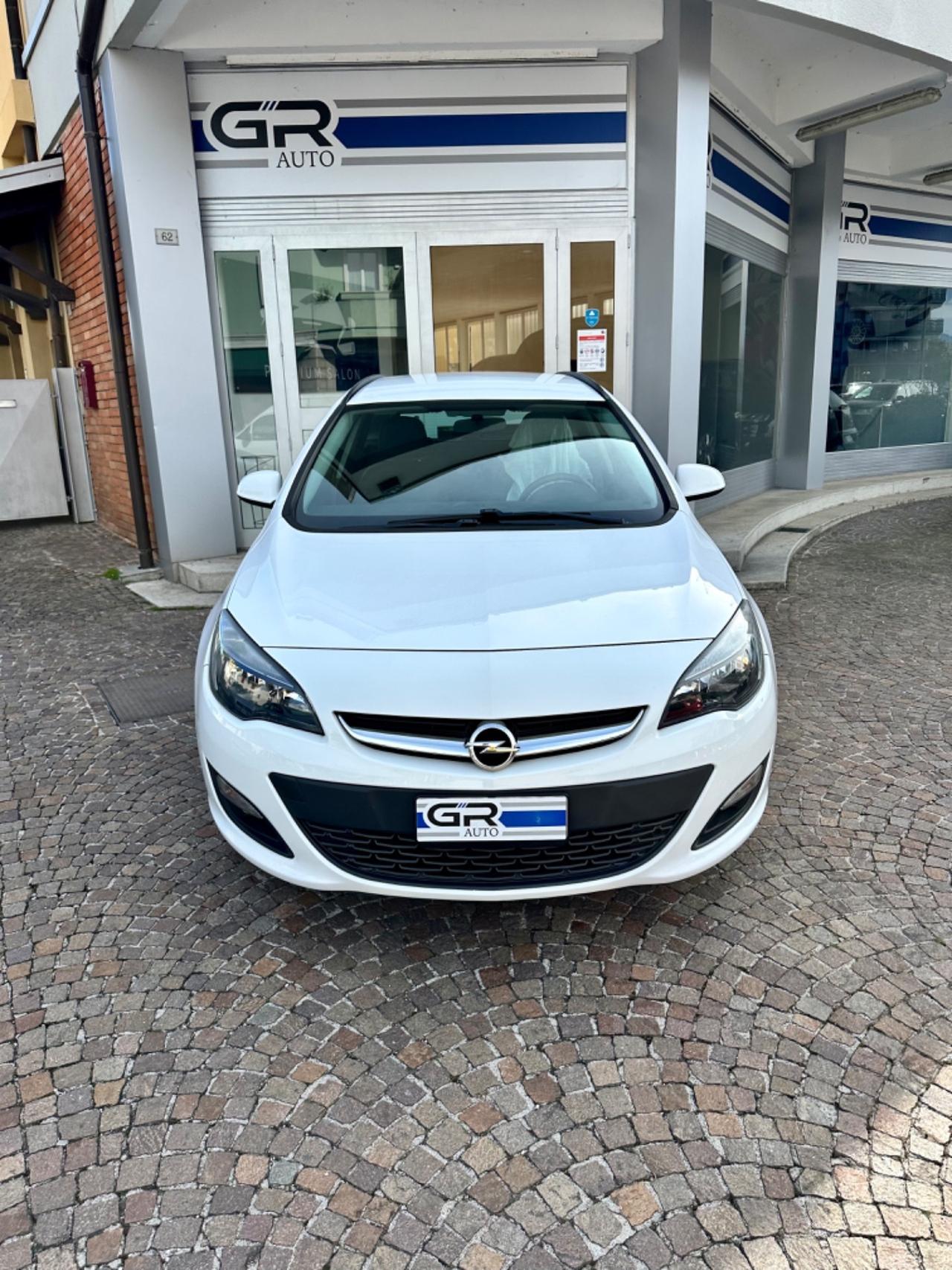 Opel Astra 1.6 CDTI 136CV Sports Tourer Elective