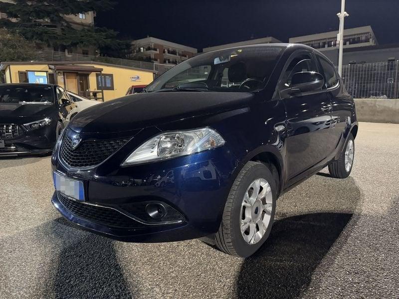 Lancia Ypsilon 1.2 69 CV 5 porte GPL Ecochic Silver