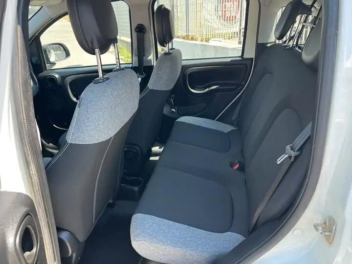 Fiat Panda 1.0 GSE S&S Hybrid Street Van 4 posti