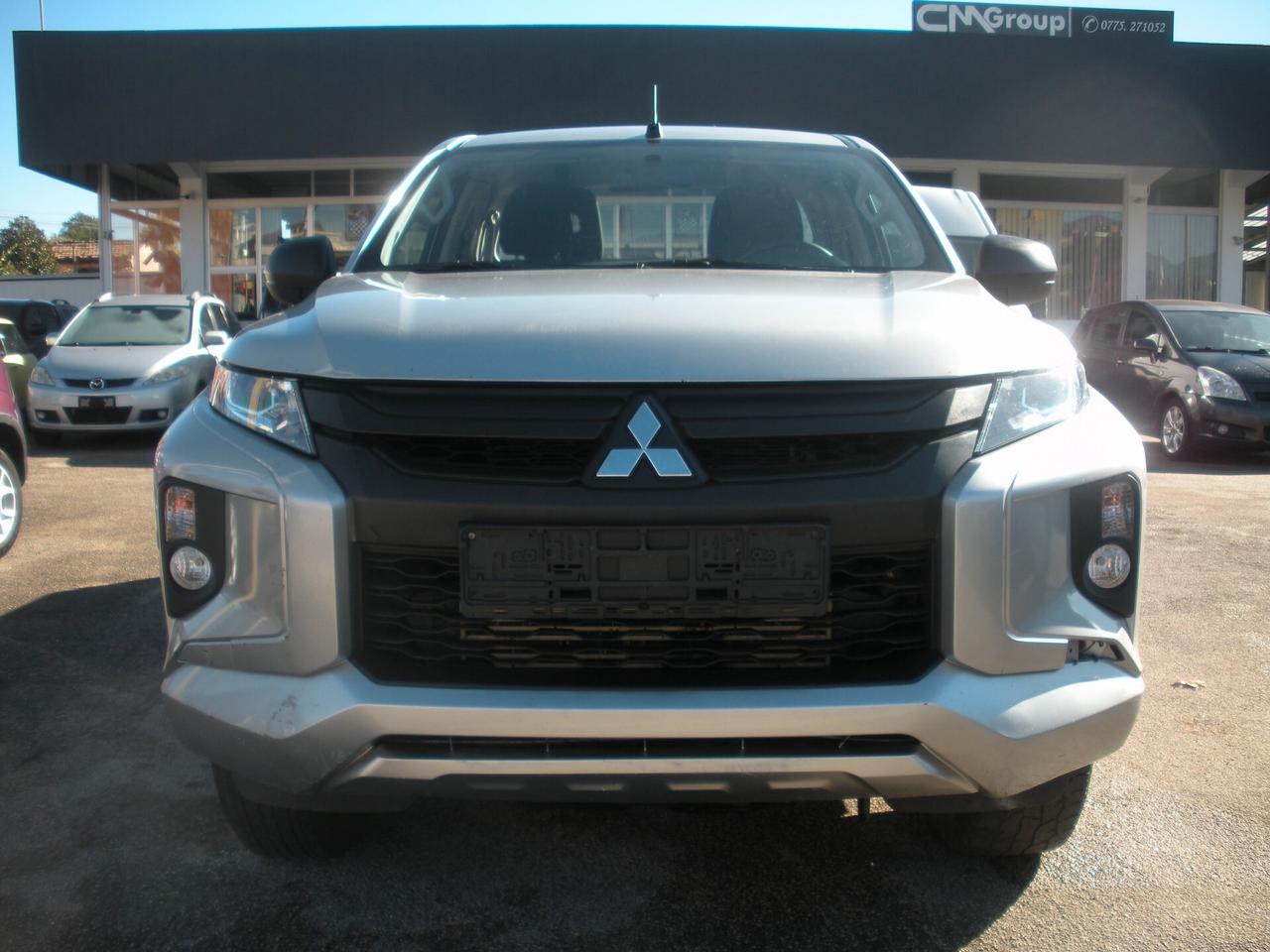 Mitsubishi L200 2.3 D Club Cab 4x4 Easy Select Inform