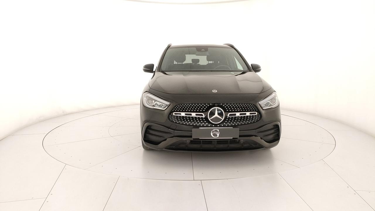 Mercedes-Benz GLA 180 d Premium auto
