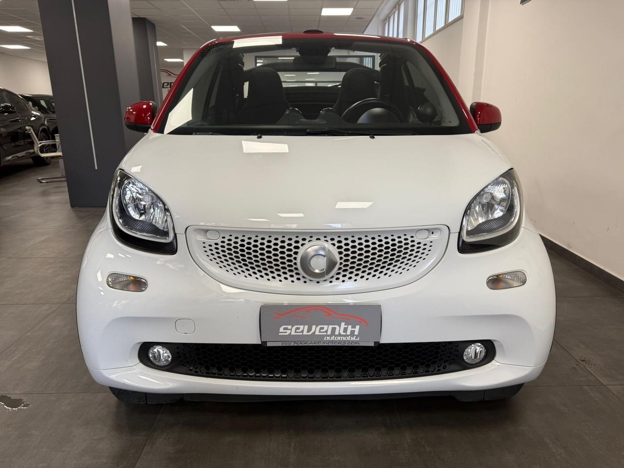 Smart ForTwo 70 1.0 twinamic Red & the city