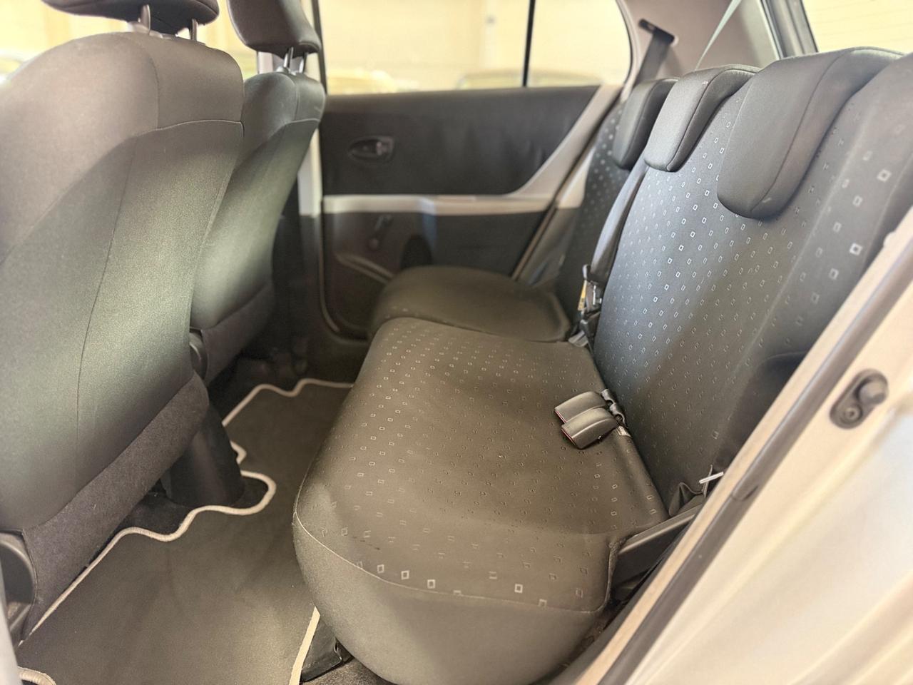 Toyota Yaris 1.0 5 porte Now NEOPATENTATI