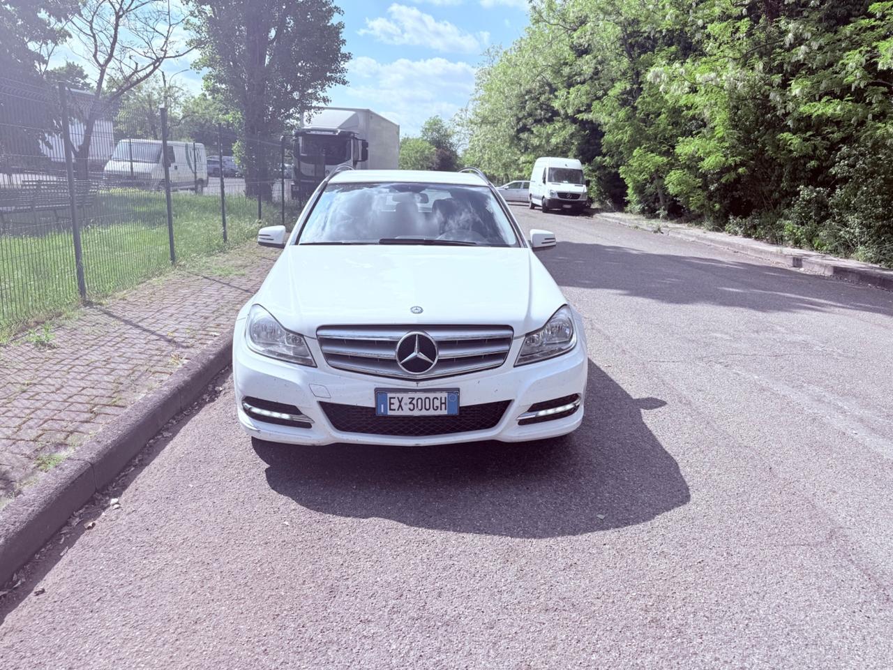 Mercedes-benz C 220 CDI - 150 MILA KM REALIIIIIIIII