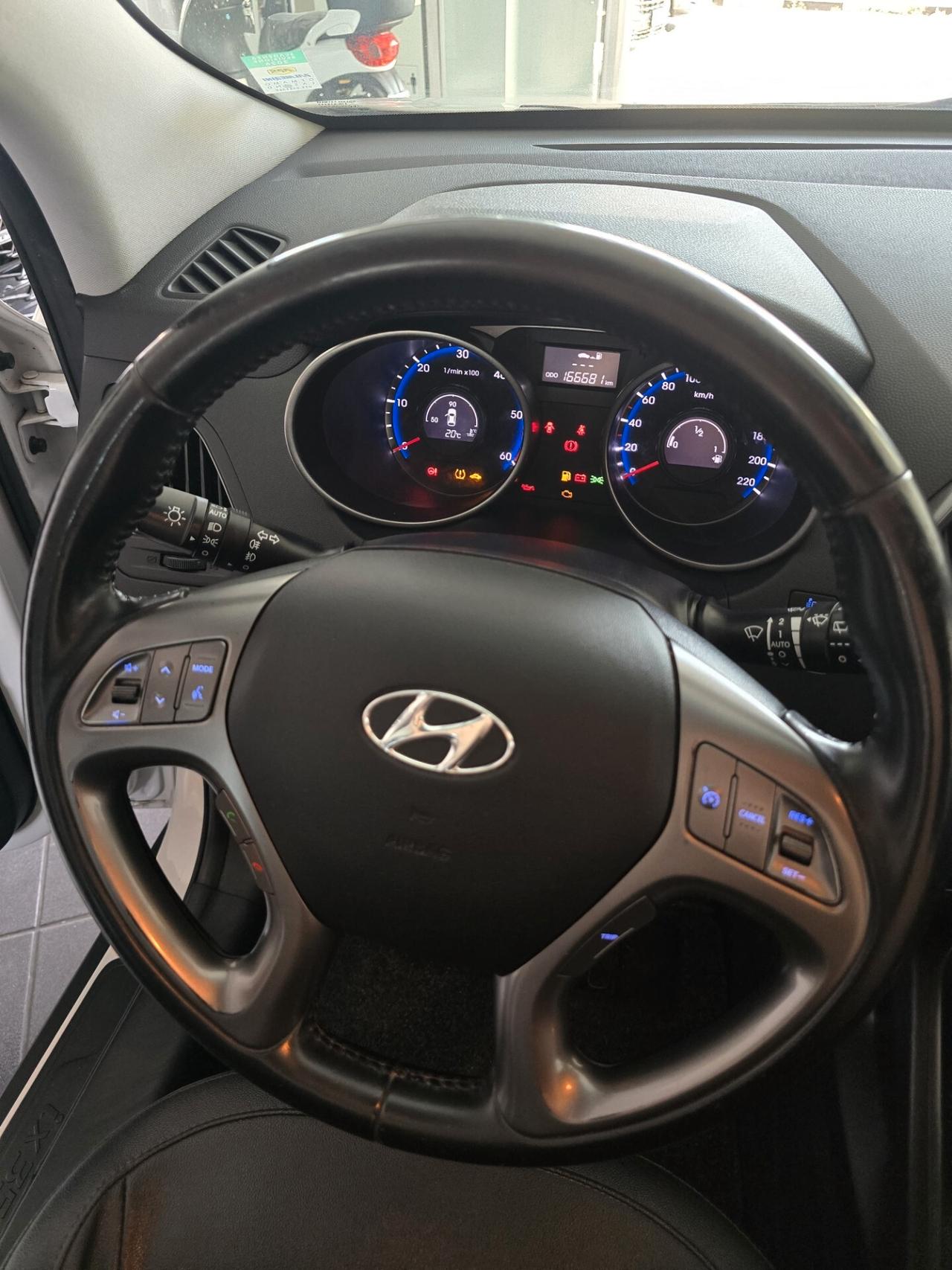 Hyundai iX35 1.7 CRDi 2WD Xpossible