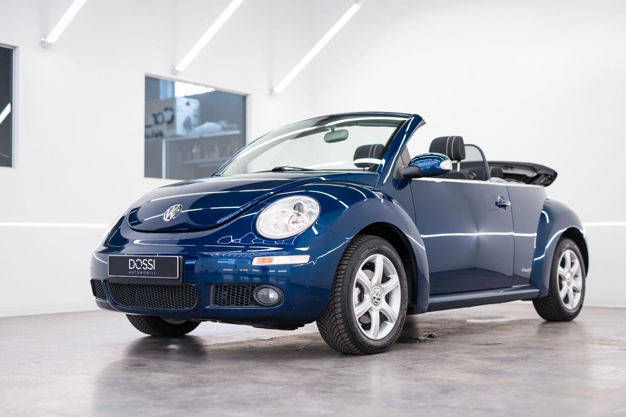 Volkswagen New Beetle 1.6 Cabrio