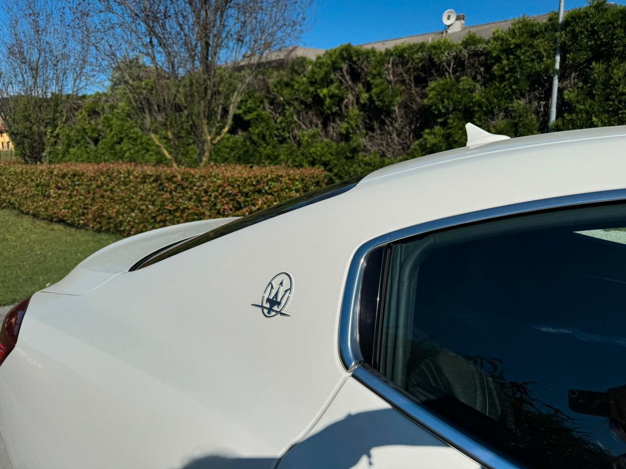 Maserati Ghibli 3.0 V6 DIESEL 250CV