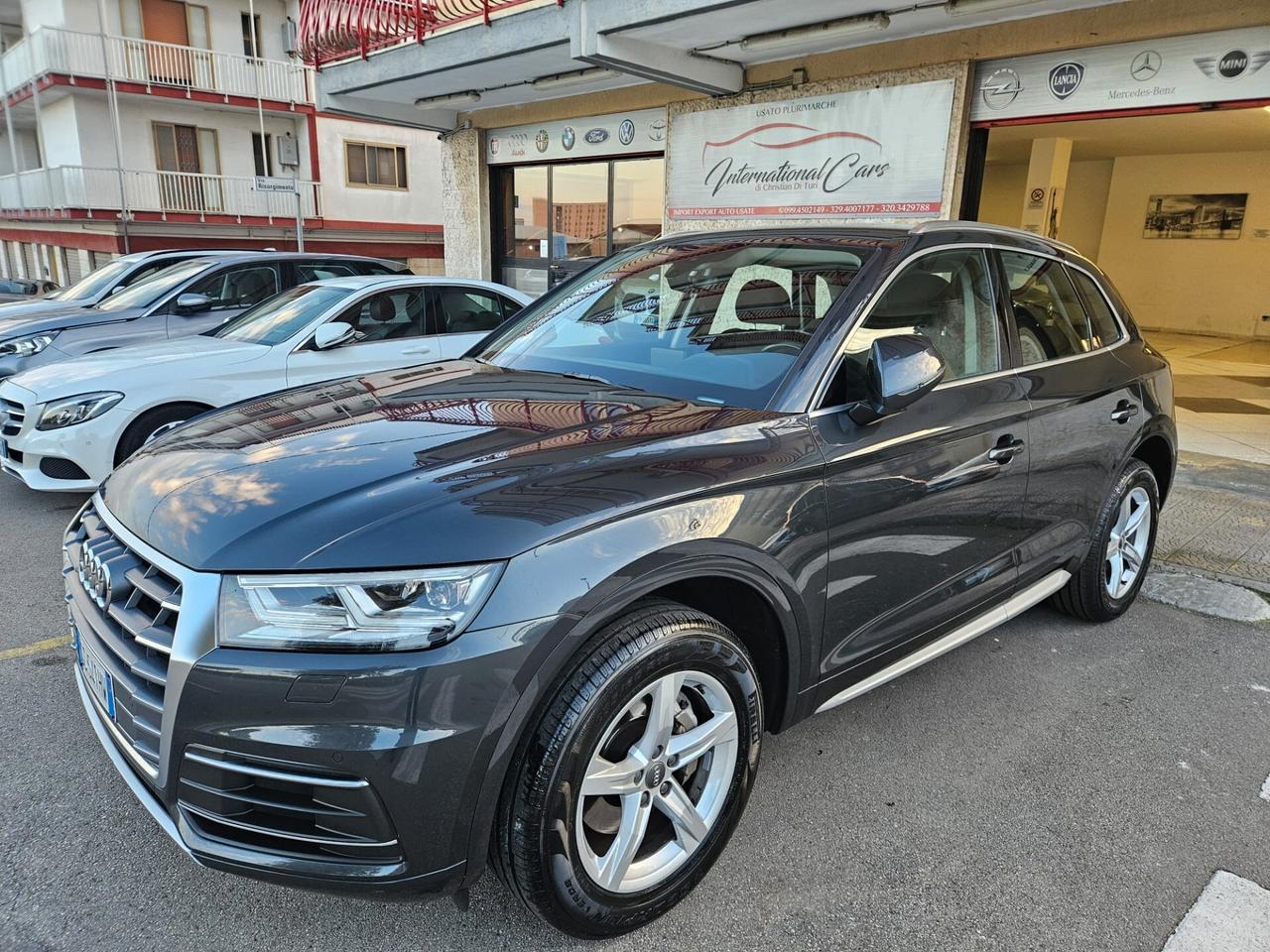 Audi Q5 2.0TDI Quattro 204CV 4x4 IVA ESPOSTA