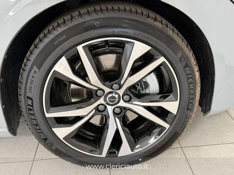 Volvo V60 B3 automatico Plus Dark