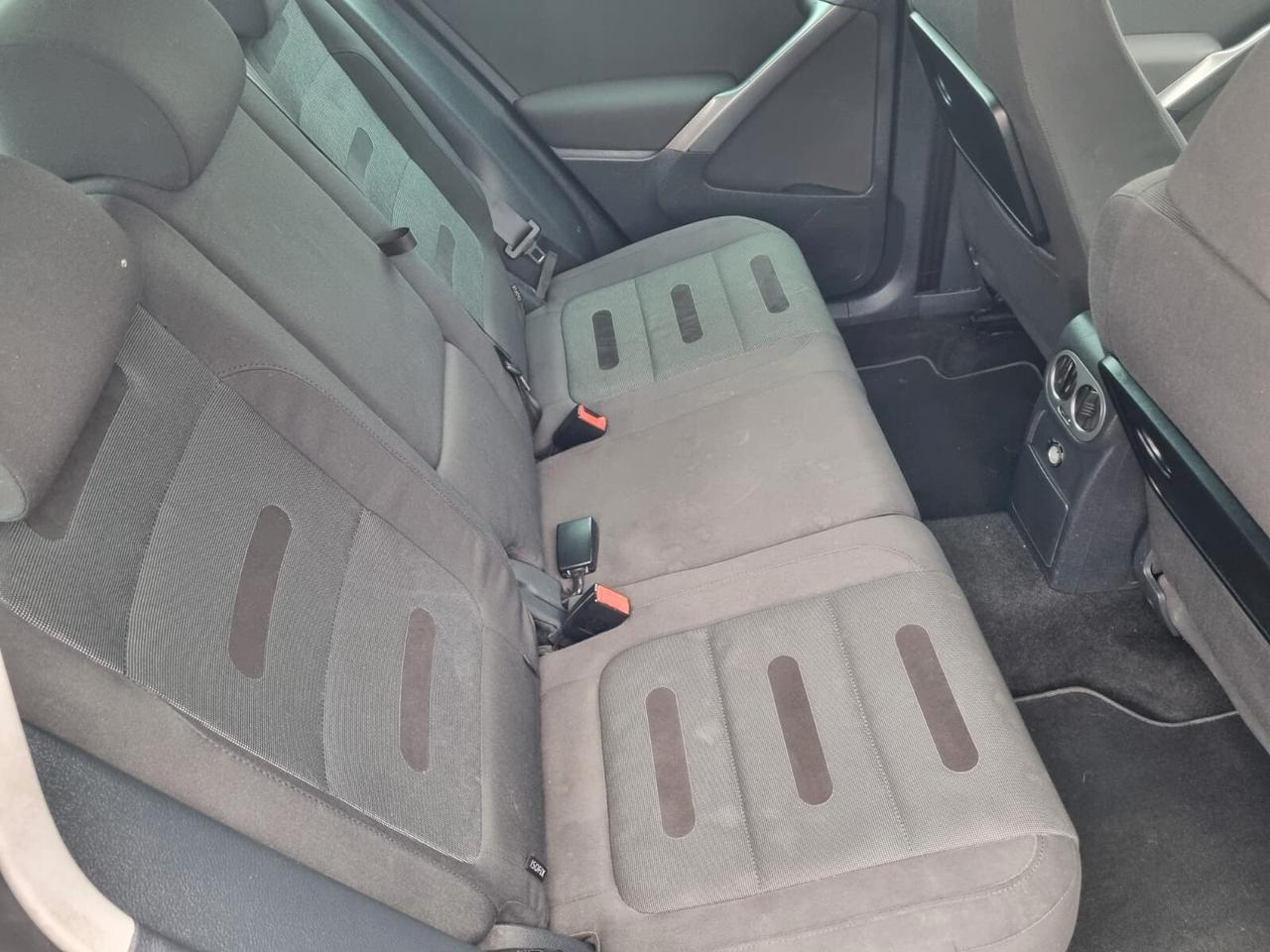 Volkswagen Tiguan 2.0 16V TDI DPF Sport & Style (18°)
