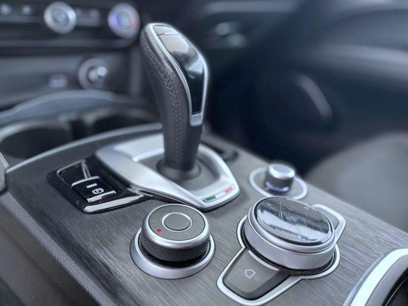 Alfa Romeo Stelvio 2.2 TD 190 CV Super Business AT8 Q4