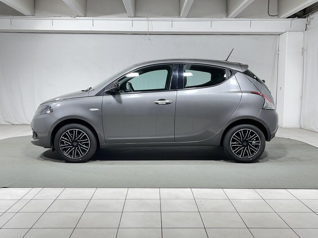 Lancia Ypsilon 1.0 firefly hybrid Silver Plus s&s 70cv