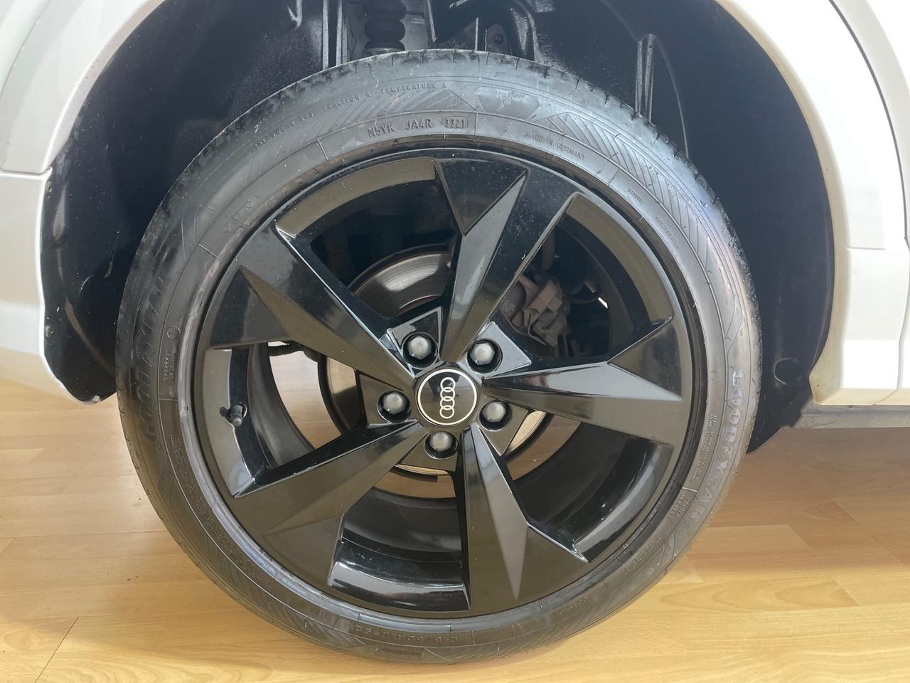 Audi Q2 30 1.6cc 116cv TDI S tronic Identity Black ITALIANA IVA ESPOSTA