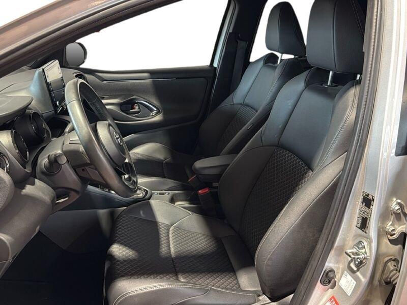 Toyota Yaris Yaris 1.5h Lounge