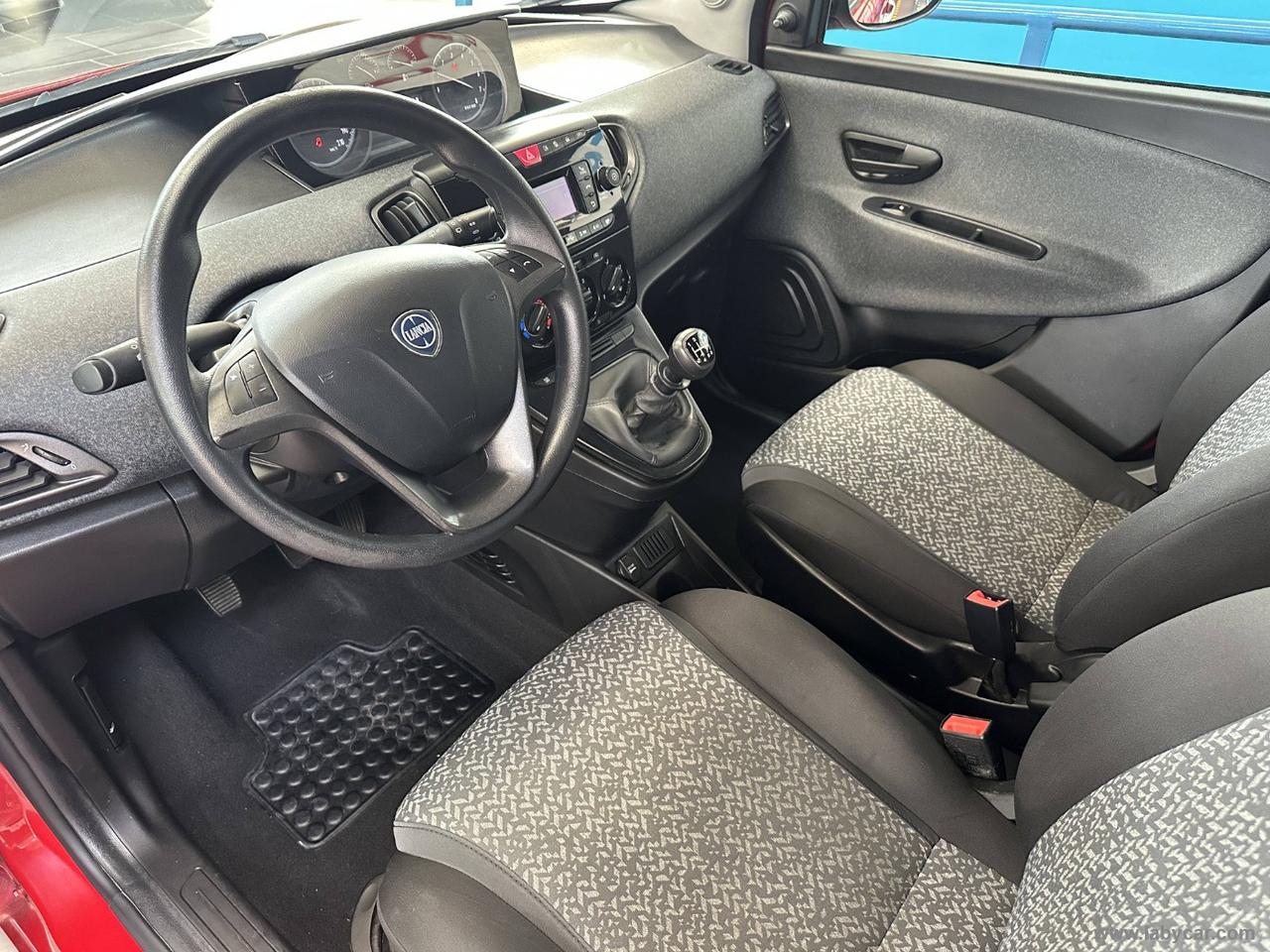 LANCIA Ypsilon 1.0 FireFly 5p.S&S Hybrid Silver OK PER NEOPATENTATI
