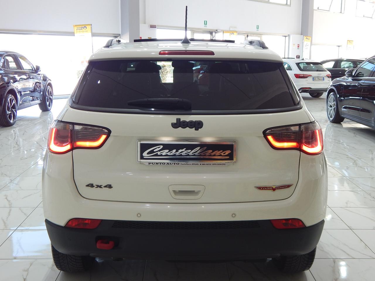 Jeep Compass 2.0 mjt Trailhawk 4WD 170cv Aut. TETTO-NAVI-PELLE