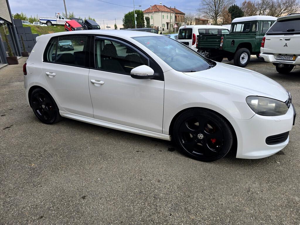 Volkswagen Golf 1.6 TDI 105CV COMFORTLINE