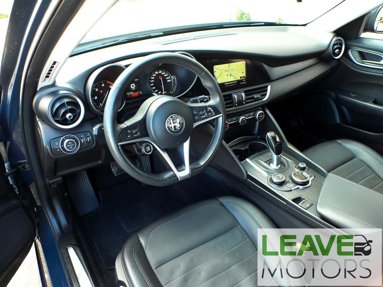 Alfa Romeo Giulia 180 CV AT8 Sport (M1487)