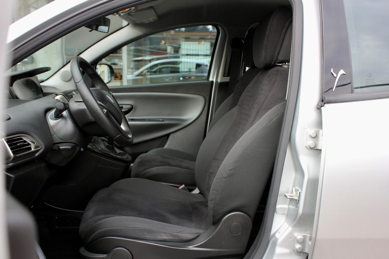 Lancia Ypsilon 1.2 69 CV 5 porte Silver UNICO PROPRIETARIO!