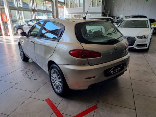 ALFA ROMEO 147 1.6 16V TS (105) 5 porte Distinctive BENZ/METANO