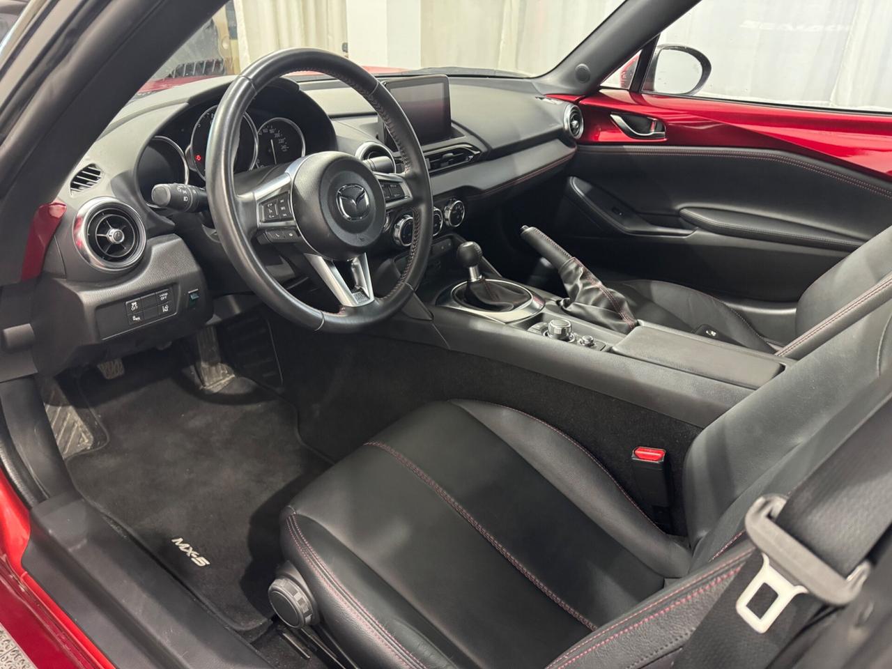 Mazda MX-5 2.0L Skyactiv-G Sport