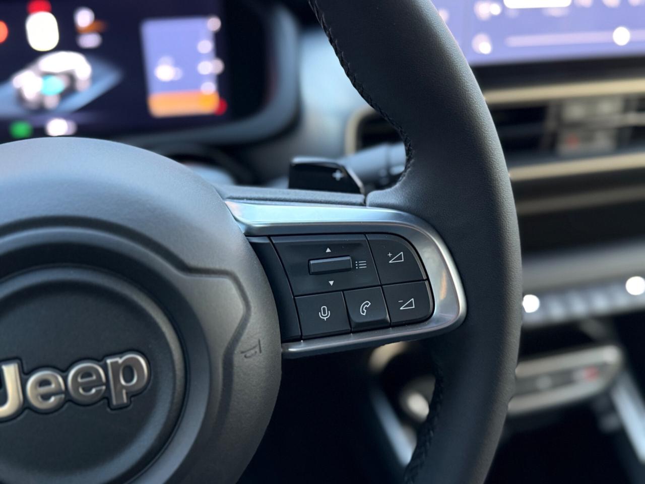 Jeep Avenger 1.2 e-Hybrid 110 cv MHEV Summit