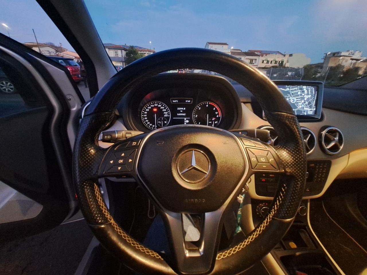 Mercedes-Benz B 220 2.2 TDCi 125CV