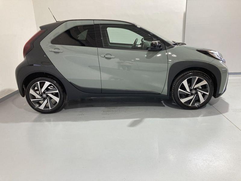 Toyota Aygo X 1.0B (72 CV) Lounge S-CVT